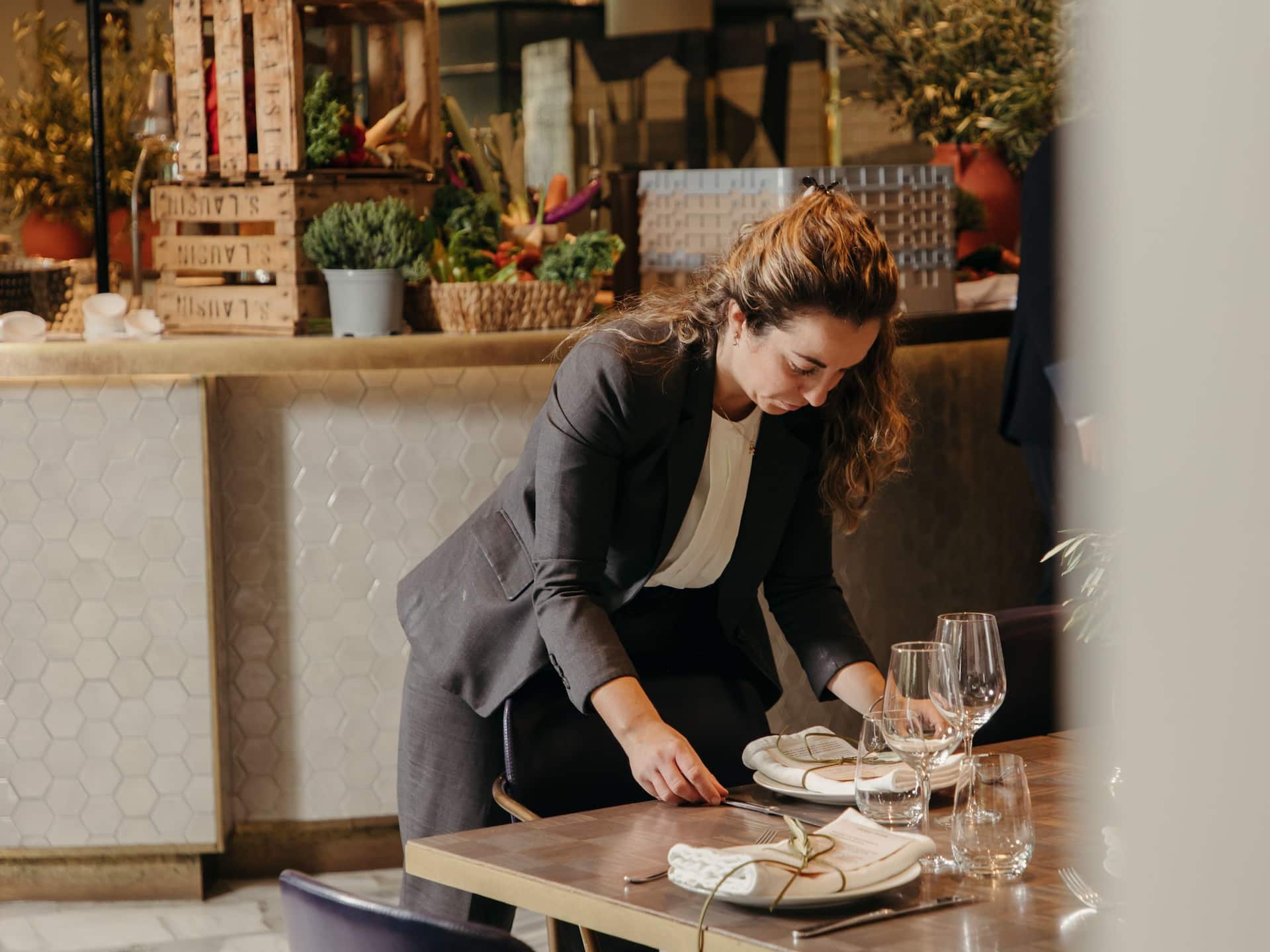 Grand Hyatt Barcelona Waitress Preparing Table Meal Sofia Bar And Tapas
