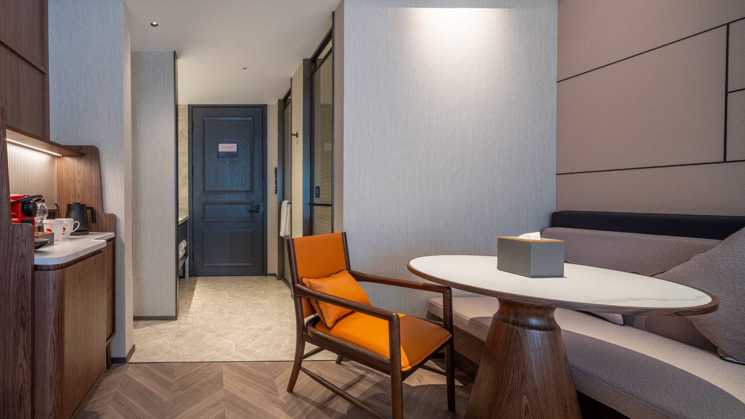 4 of 5 UrCove Nanjing Confucius Temple and Laomendong Resort Flower Path King Table