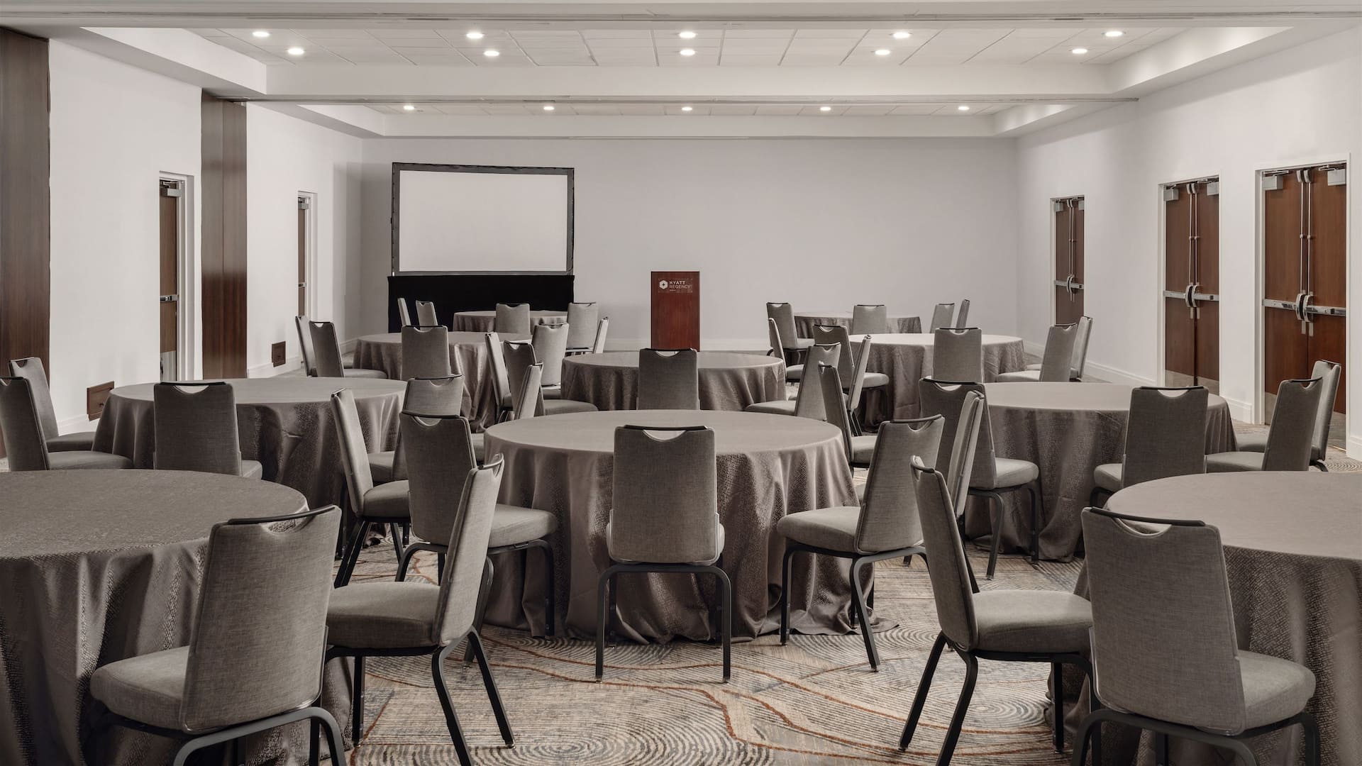 Hyatt Regency Austin Hill Country Rounds