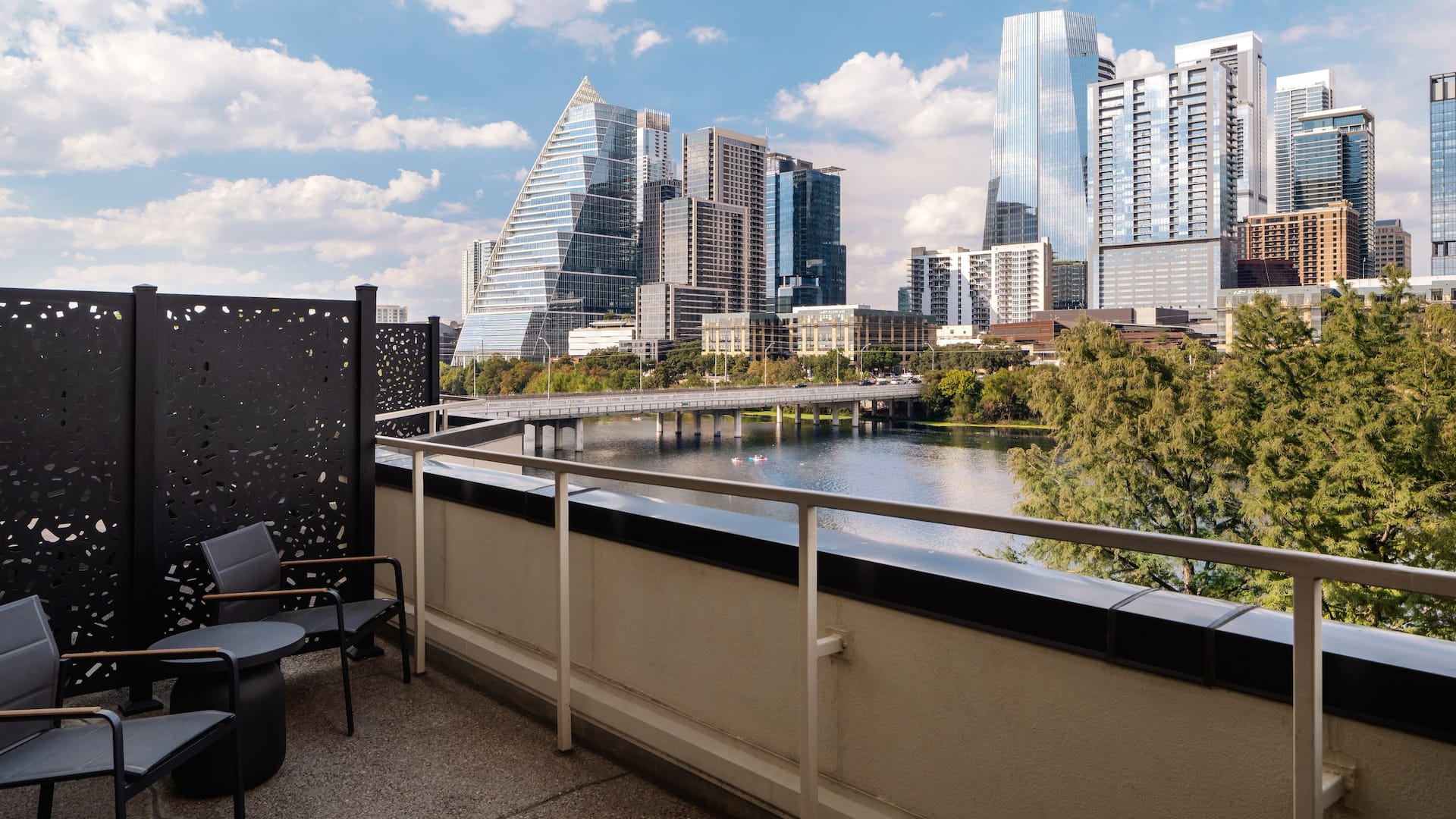 Hyatt Regency Austin Lakefront Studio Suite Patio