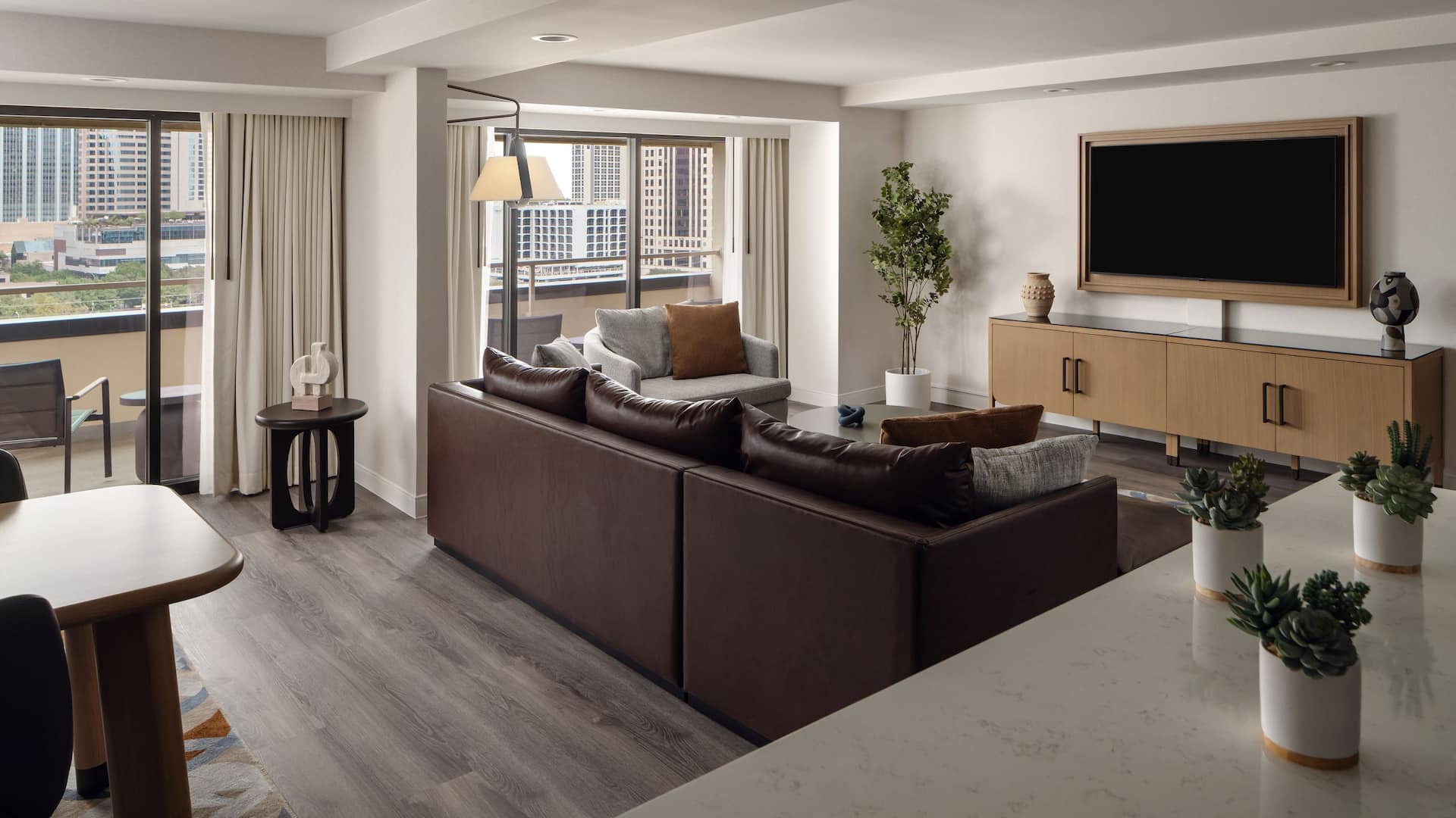 Hyatt Regency Austin Lake View Signature Suite