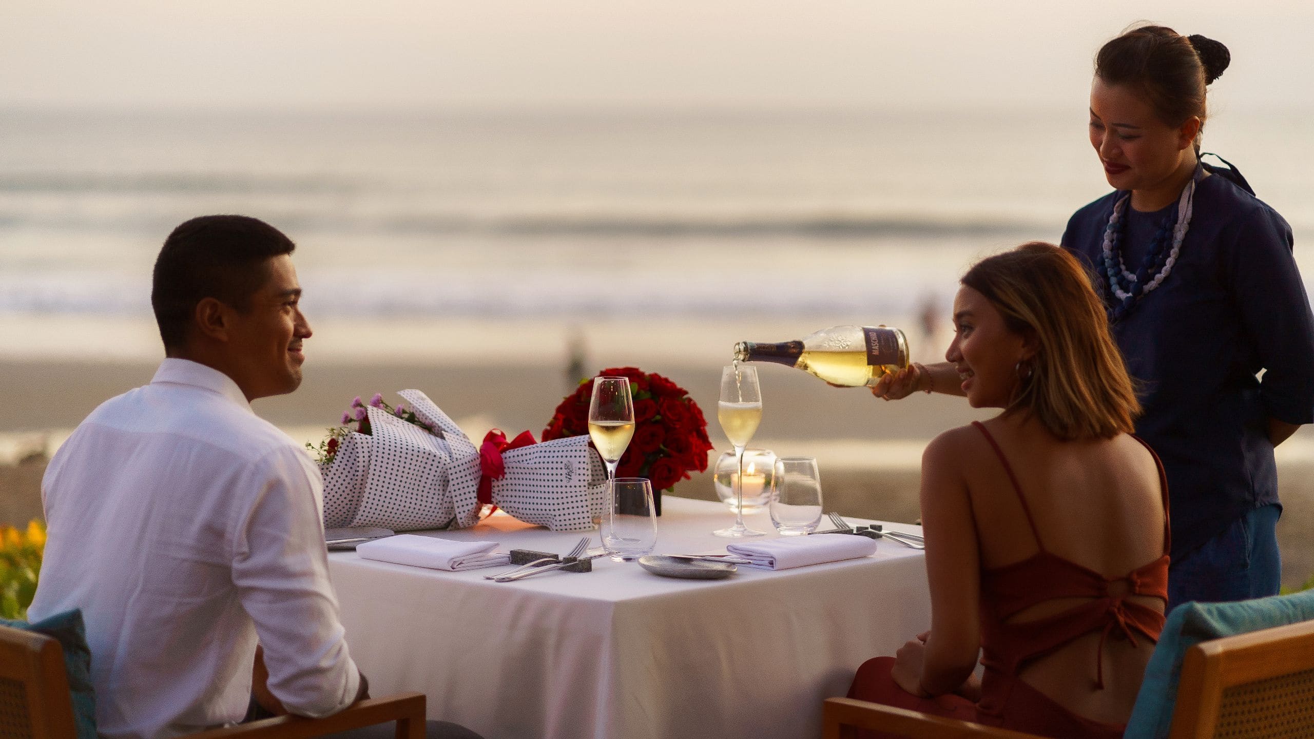 Alila Seminyak Seasalt Couple