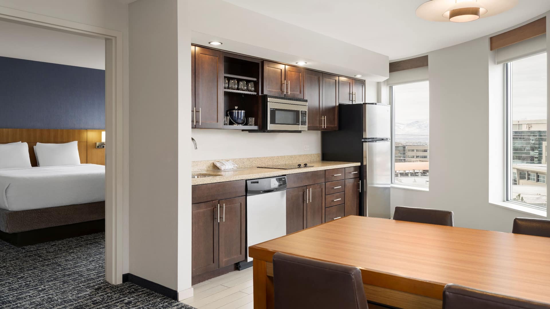 Hyatt Place Salt Lake City/Cottonwood Premium Corner Suite Kitchen
