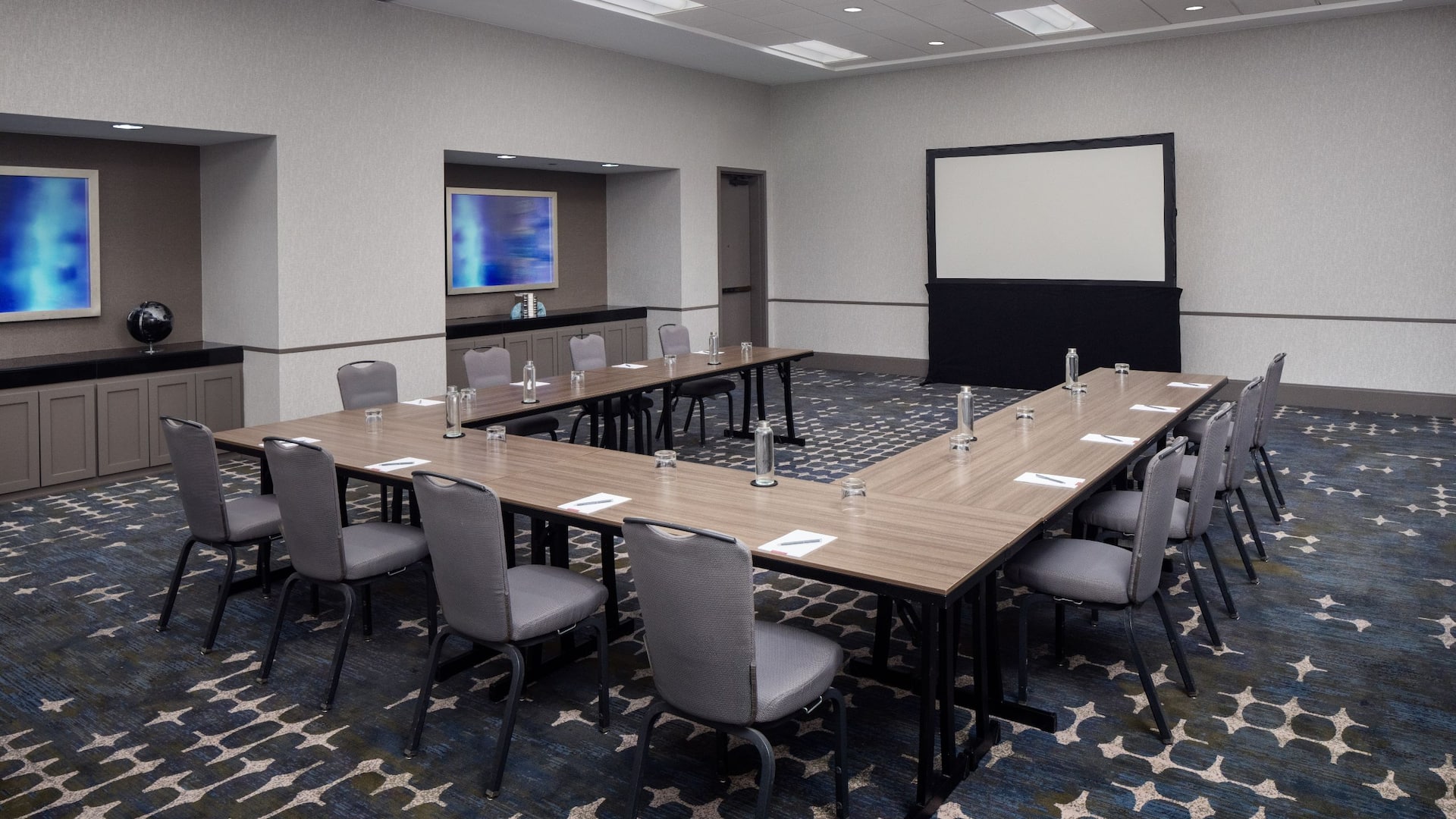 Grand Hyatt DFW Central America U Shape