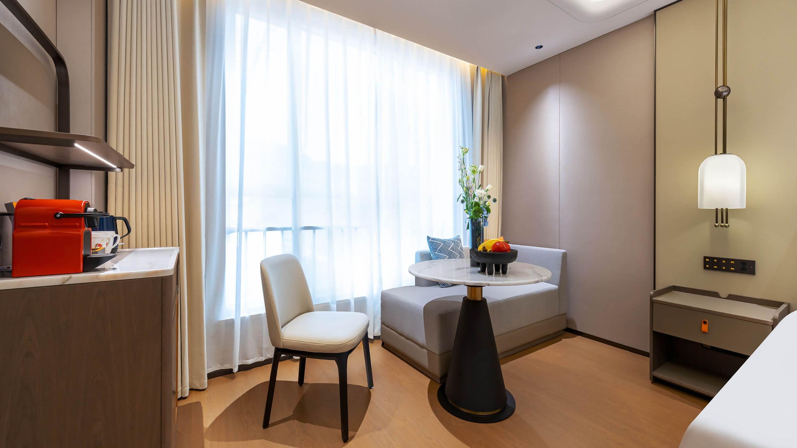 2/3 UrCove Altay Executive Twin Window