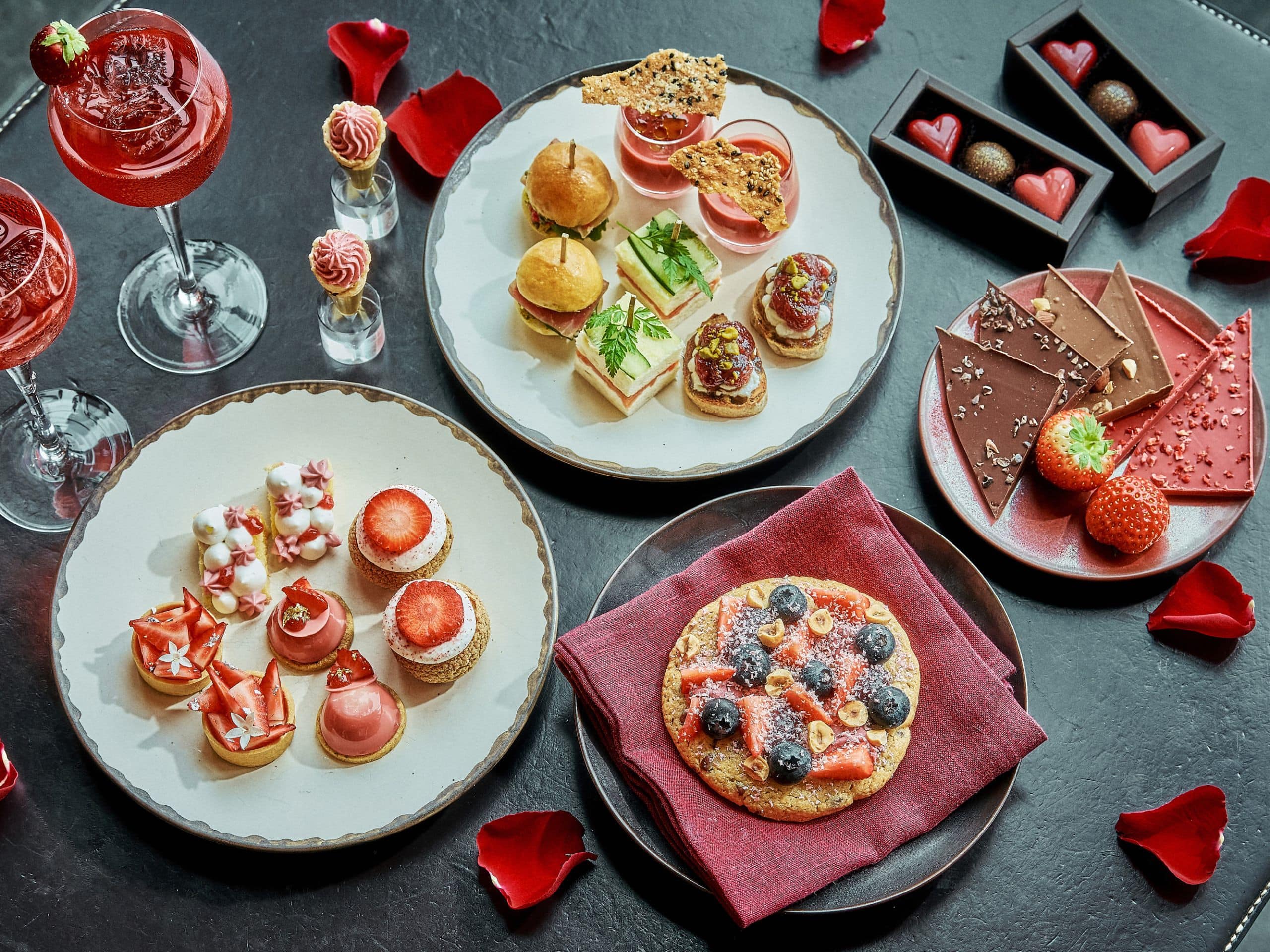 Andaz Tokyo Toranomon Hills Tavern Strawberry Afternoon Valentine