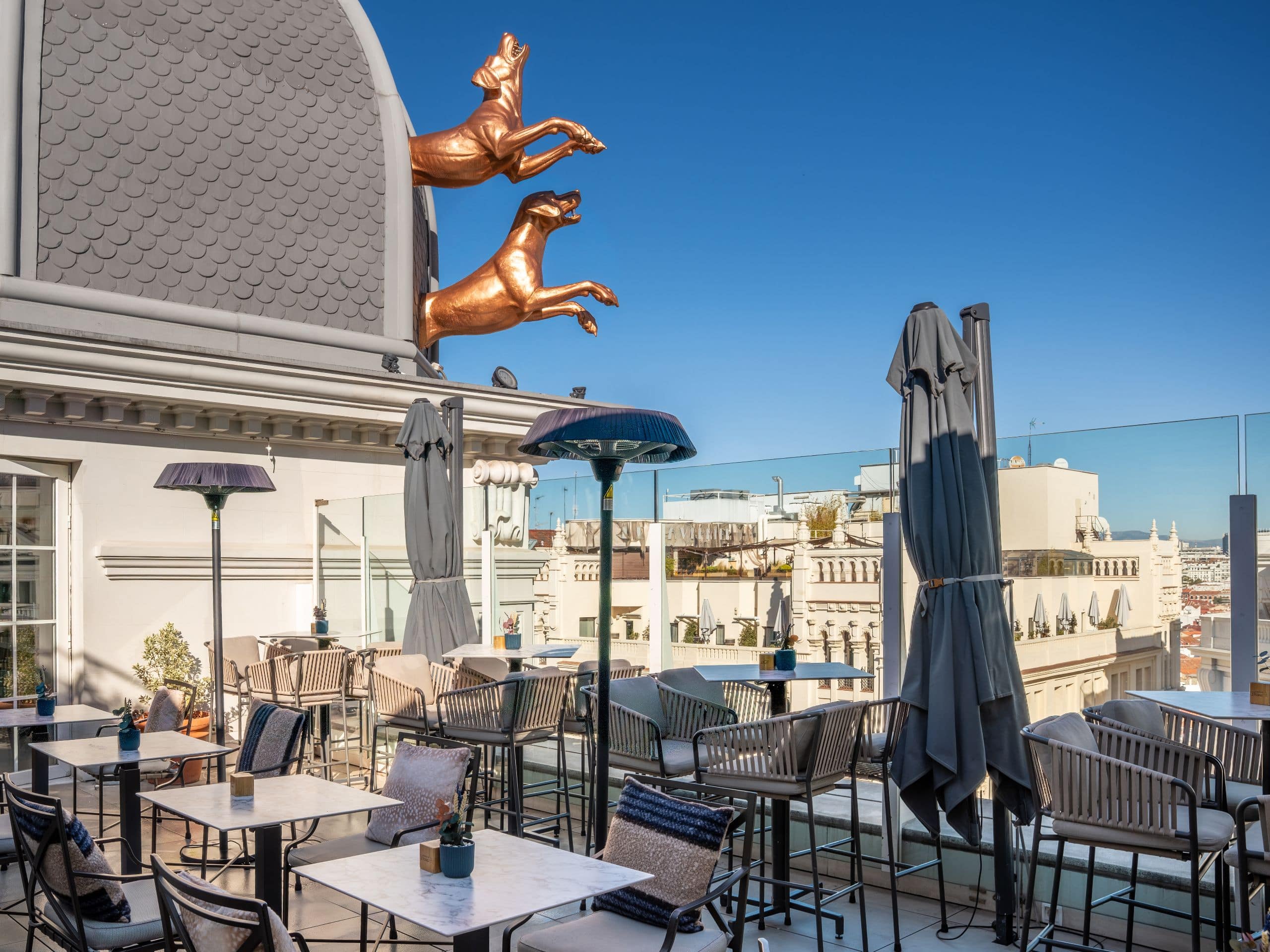 Hyatt Centric Gran Via Madrid Umbrella Outside