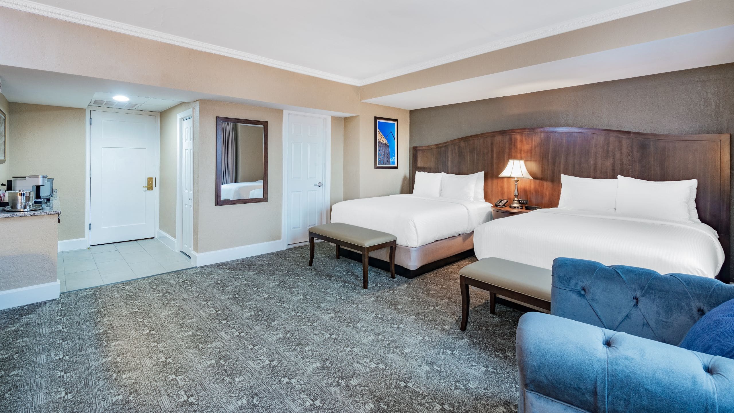 Americus Hotel Two Queen Bedded Guestroom And Entrance