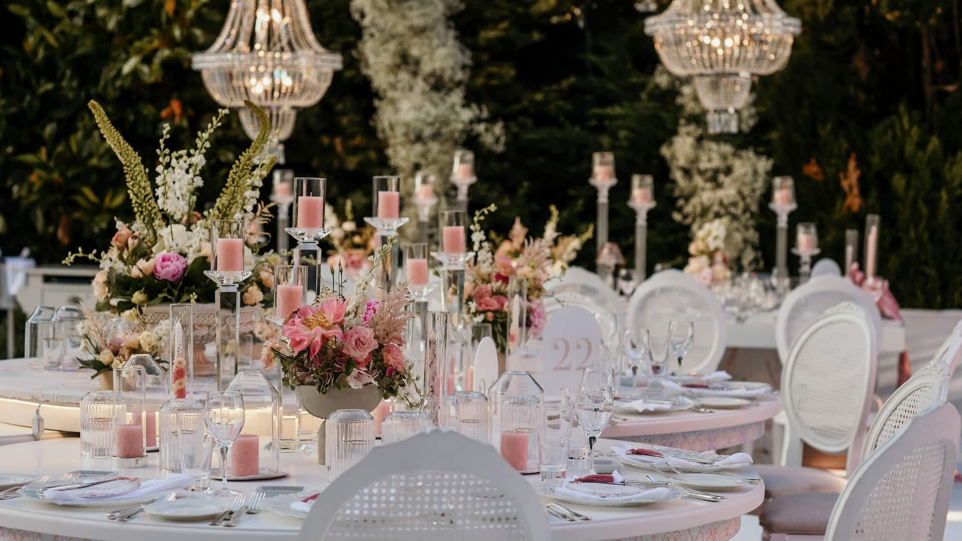 1 of 3 Hyatt Regency Sydney Wedding-Flowers