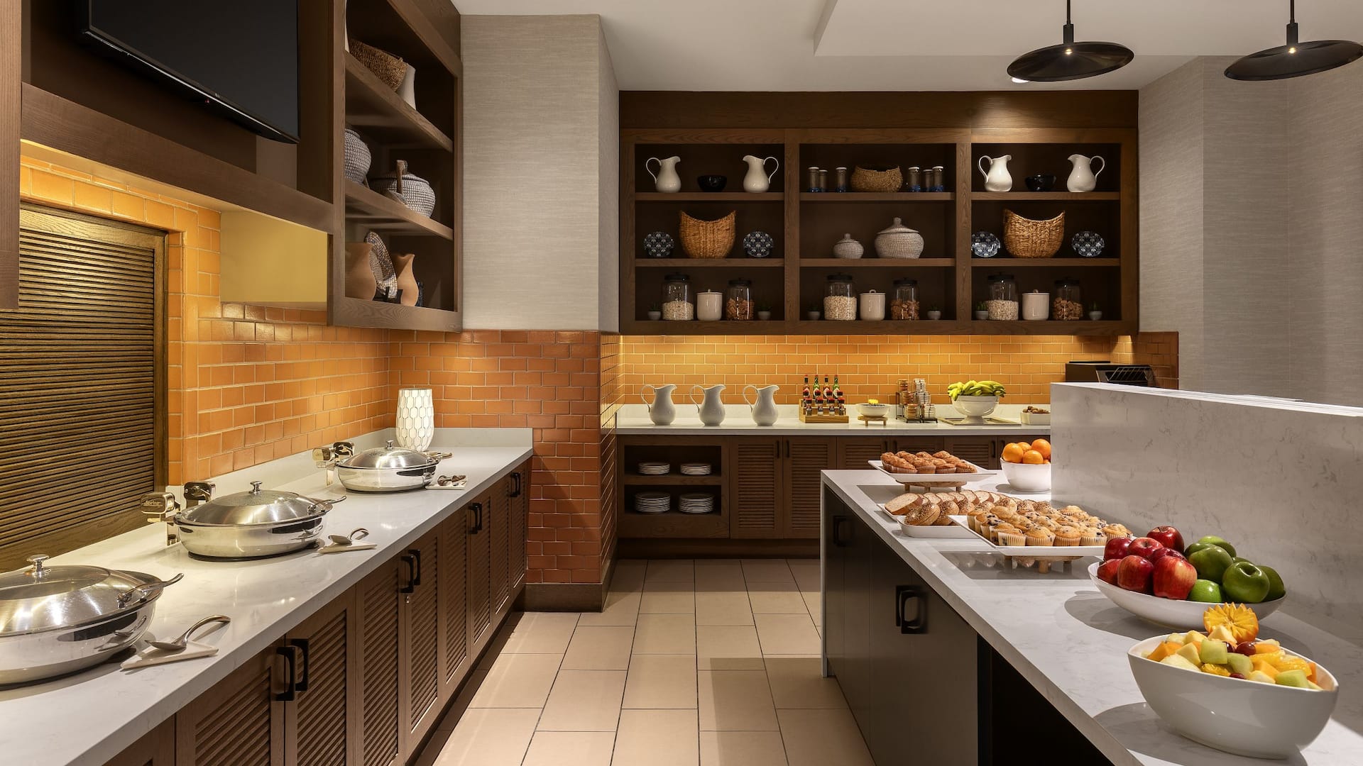 2 of 4 Hyatt House Charleston/Historic District Breakfast Bar