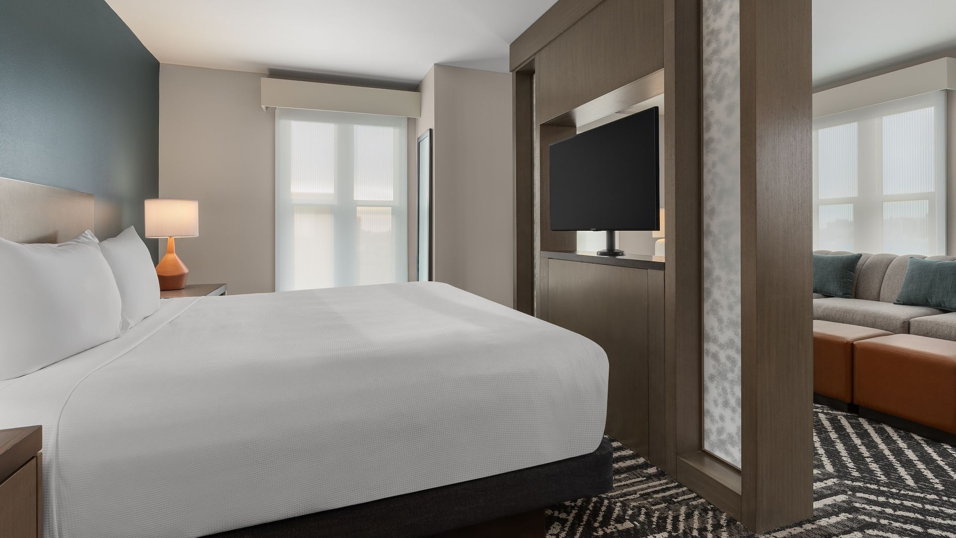 2 of 6 Hyatt House Charleston/Historic District Studio King Bed