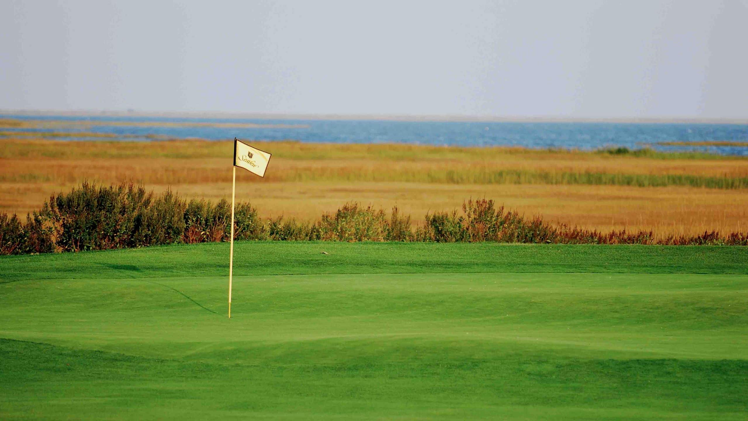 Seaview Hotel Putting Green