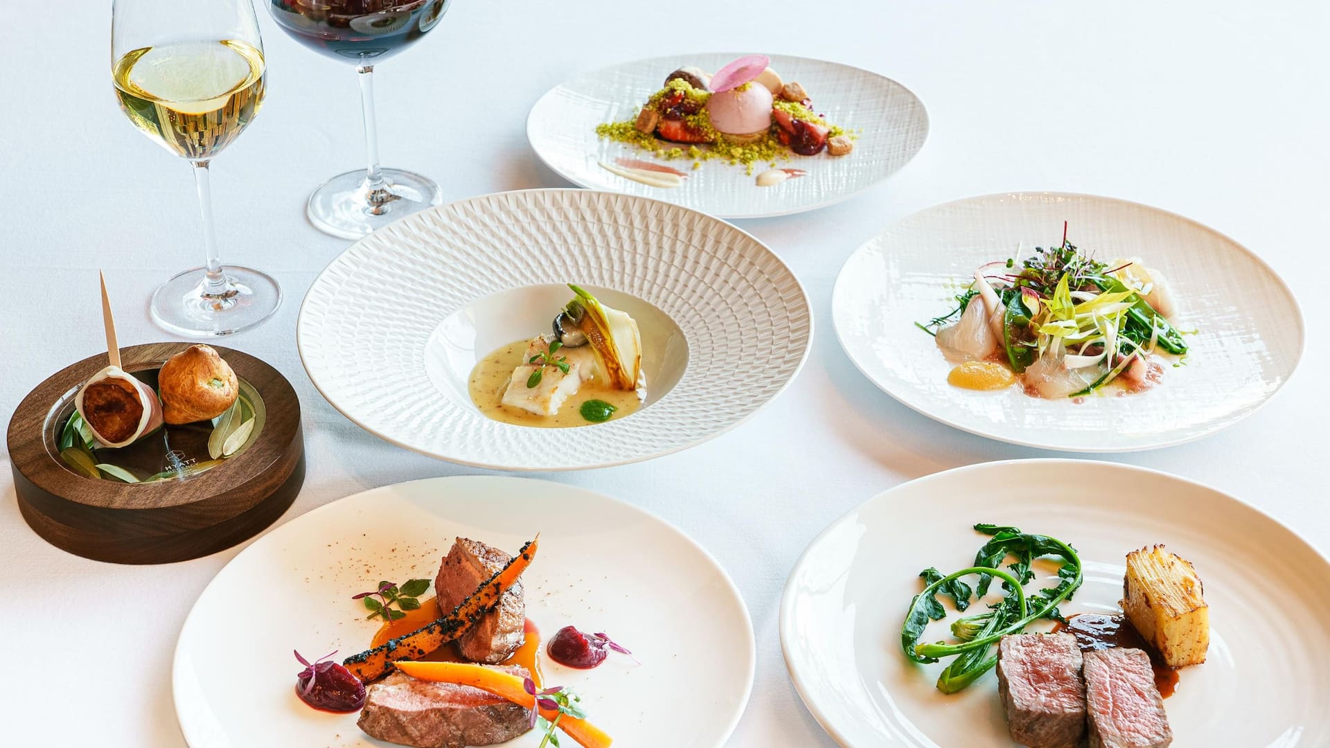 2/5 Hyatt Regency Hakone Resort and Spa Dining Room French Dinner Course