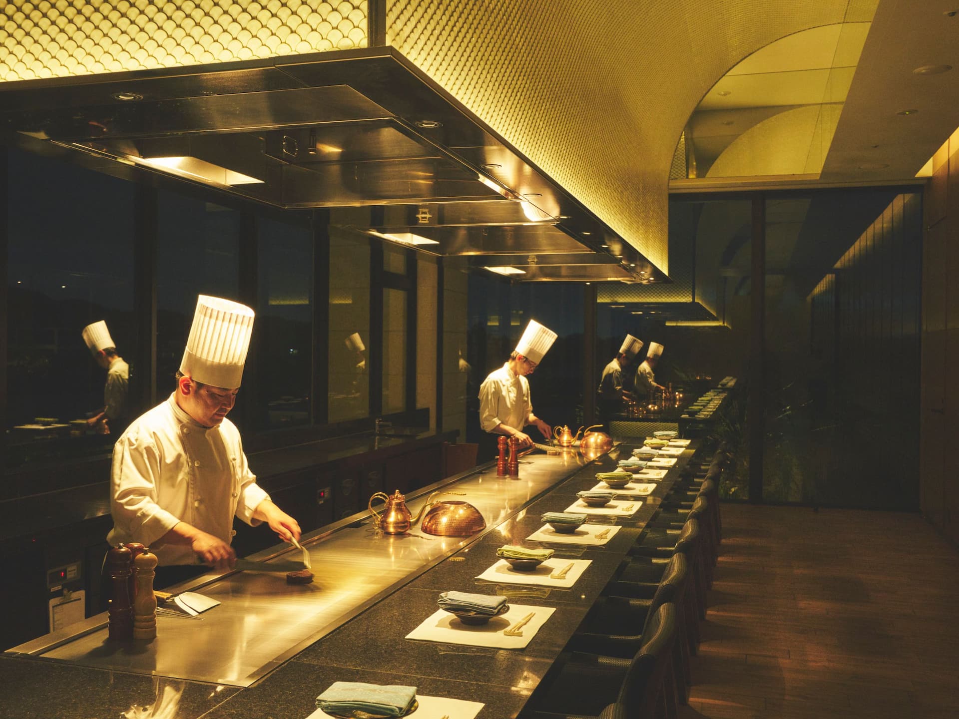 Hyatt Regency Seragaki Island, Okinawa Shirakachi Teppanyaki Chef