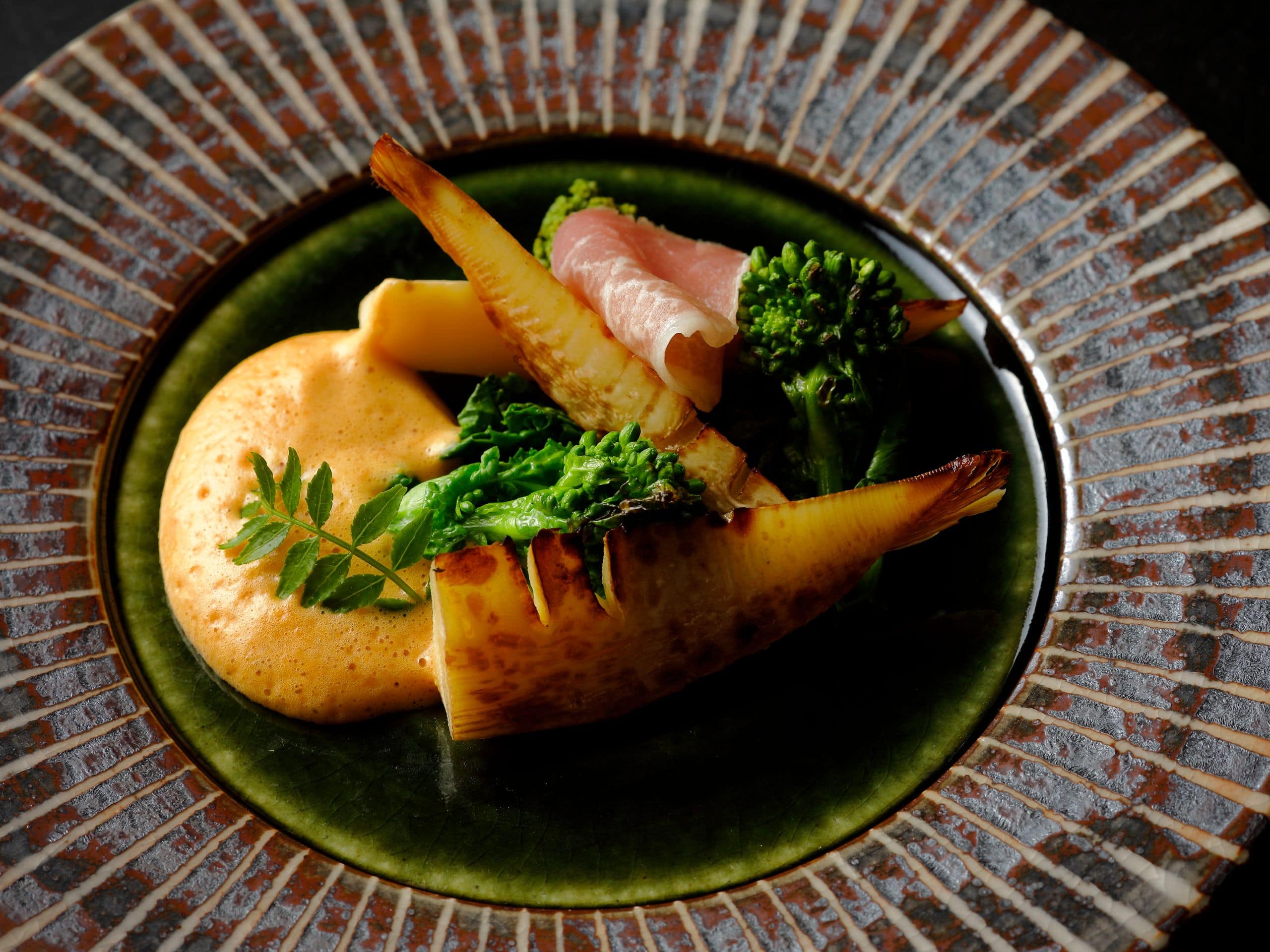 八坂」フレンチのひらめきを楽しむシグネチャー鉄板焼レストラン