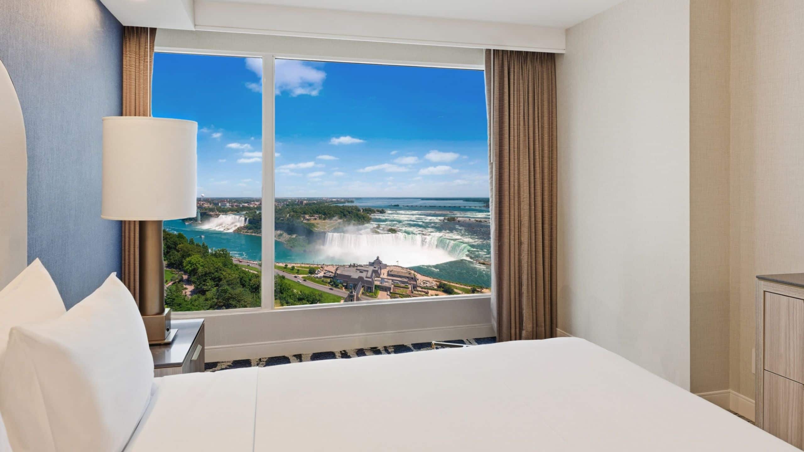 Ontario Rooms & Suites |Hyatt Regency Niagara Falls Fallsview